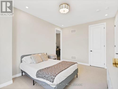 1193 Wickham Road, Innisfil (Alcona), ON - Indoor Photo Showing Bedroom