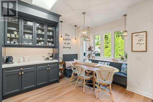 119 Richmond Street, Richmond Hill, ON - Indoor Photo Showing Dining Room