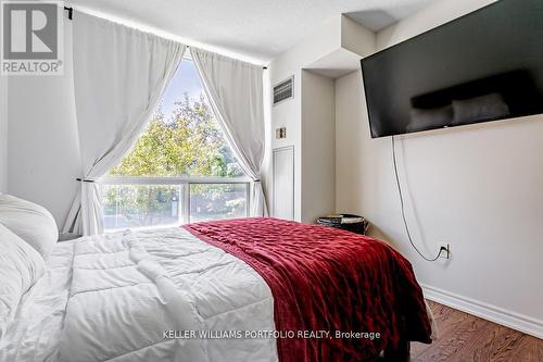 201 - 28 Pemberton Avenue, Toronto (Newtonbrook East), ON - Indoor Photo Showing Bedroom