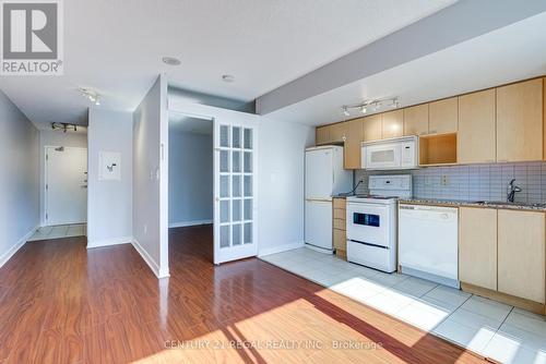 216 - 11 Brunel Court, Toronto, ON - Indoor Photo Showing Kitchen