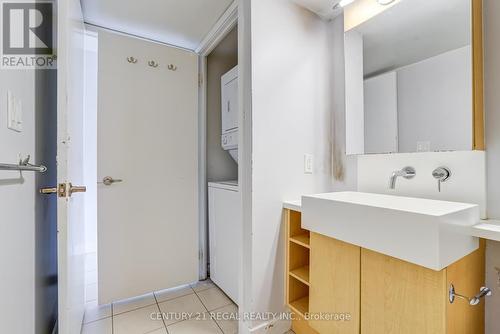 216 - 11 Brunel Court, Toronto, ON - Indoor Photo Showing Bathroom