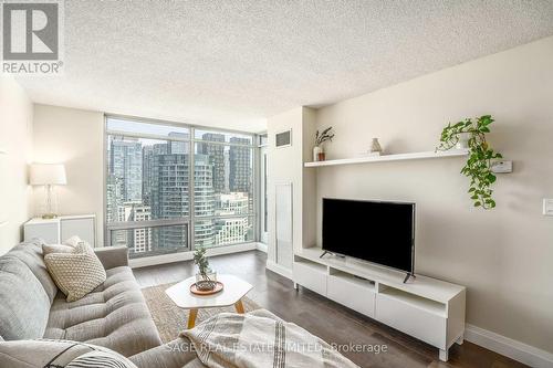 3311 - 81 Navy Wharf Court, Toronto (Waterfront Communities), ON - Indoor Photo Showing Living Room