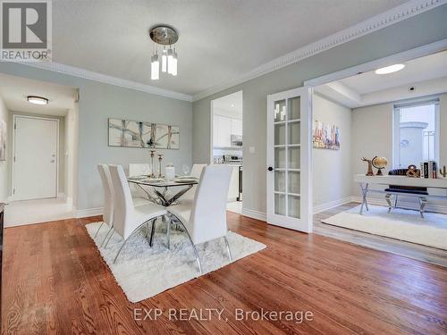 1515 - 28 Sommerset Way, Toronto, ON - Indoor Photo Showing Dining Room