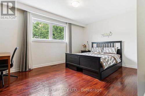 11 Weatherstone Crescent, Toronto (Bayview Woods-Steeles), ON - Indoor Photo Showing Bedroom