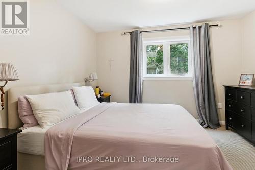 11 Weatherstone Crescent, Toronto (Bayview Woods-Steeles), ON - Indoor Photo Showing Bedroom