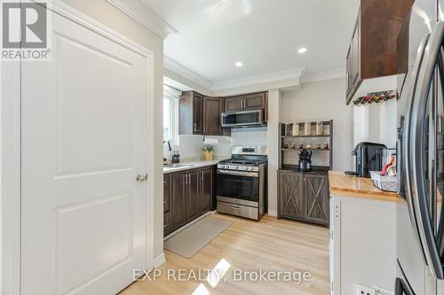 510 Sedan Crescent, Oshawa, ON - Indoor Photo Showing Kitchen