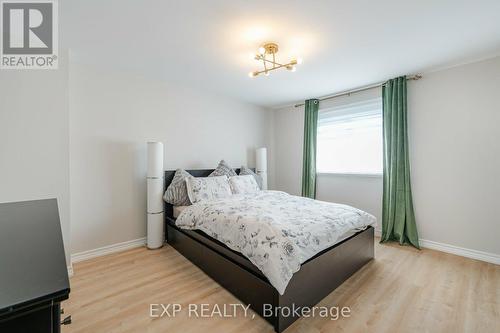 510 Sedan Crescent, Oshawa, ON - Indoor Photo Showing Bedroom