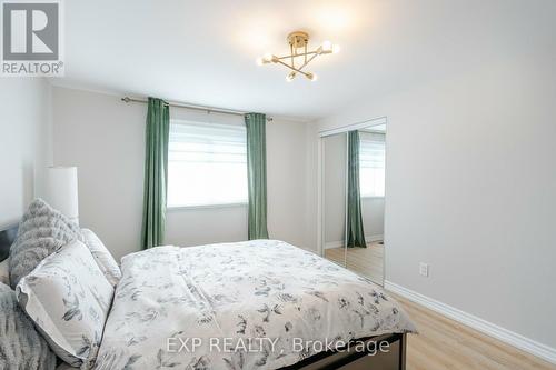 510 Sedan Crescent, Oshawa, ON - Indoor Photo Showing Bedroom