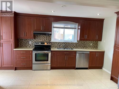 25 Brookdale Crescent, Brampton, ON - Indoor Photo Showing Kitchen With Double Sink