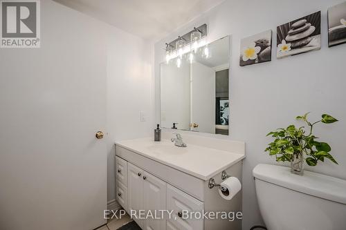 806 - 115 Hillcrest Avenue, Mississauga (Cooksville), ON - Indoor Photo Showing Bathroom