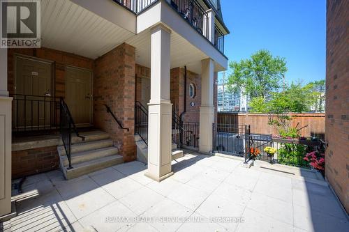 4303 - 2420 Baronwood Drive, Oakville (West Oak Trails), ON - Outdoor