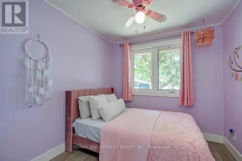 5350 Windermere Drive, Burlington, ON - Indoor Photo Showing Bedroom