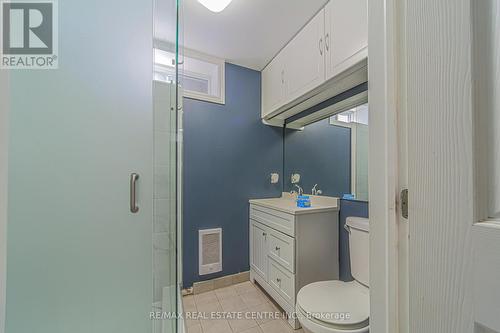 701 Cricklewood Drive, Oshawa, ON - Indoor Photo Showing Bathroom