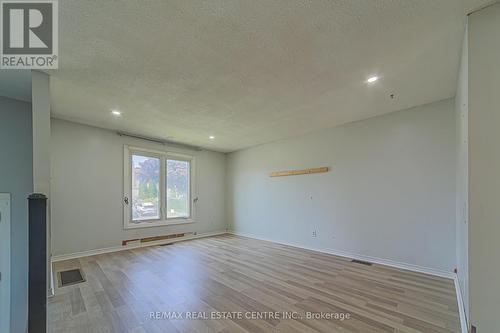 701 Cricklewood Drive, Oshawa, ON - Indoor Photo Showing Other Room