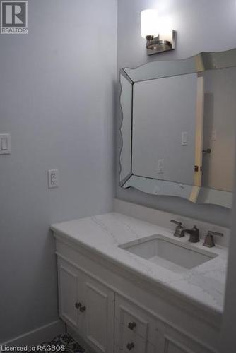 230 Tyendinaga Drive, Saugeen Shores, ON - Indoor Photo Showing Bathroom