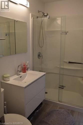 230 Tyendinaga Drive, Saugeen Shores, ON - Indoor Photo Showing Bathroom