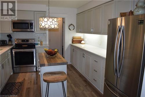 230 Tyendinaga Drive, Saugeen Shores, ON - Indoor Photo Showing Kitchen