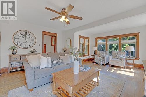 456 Mary Street N, Oshawa (O'Neill), ON - Indoor Photo Showing Living Room