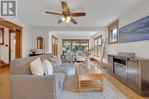 456 Mary Street N, Oshawa (O'Neill), ON - Indoor Photo Showing Living Room