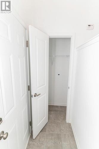 760 Heathrow Path, Oshawa (Samac), ON - Indoor Photo Showing Other Room