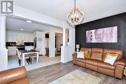 245 Bruce Cameron Drive, Clarington, ON - Indoor Photo Showing Living Room