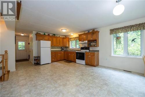 743100 Sideroad 10, Chatsworth (Twp), ON - Indoor Photo Showing Kitchen