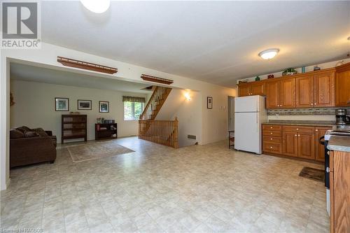 743100 Sideroad 10, Chatsworth (Twp), ON - Indoor Photo Showing Kitchen