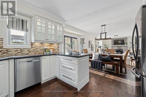 884 Catskill Drive, Oshawa (Northglen), ON - Indoor Photo Showing Kitchen With Stainless Steel Kitchen With Upgraded Kitchen