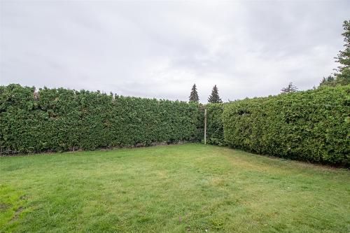 1594 Rutland Road, Kelowna, BC - Outdoor