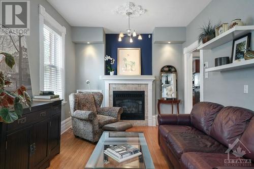 290 Lyon Street N, Ottawa, ON - Indoor Photo Showing Living Room With Fireplace