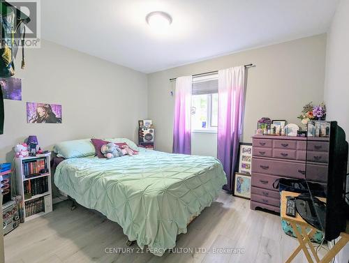 8 Northumberland Boulevard, Quinte West, ON - Indoor Photo Showing Bedroom