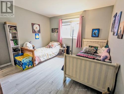 8 Northumberland Boulevard, Quinte West, ON - Indoor Photo Showing Bedroom