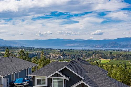 2384 Bellagio Lane, Kelowna, BC - Outdoor With View