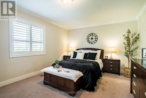 18 Denfield Road, Kawartha Lakes (Lindsay), ON - Indoor Photo Showing Bedroom