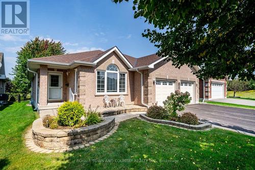 18 Denfield Road, Kawartha Lakes (Lindsay), ON - Outdoor With Facade