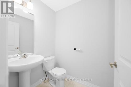 185 Bur Oak Drive, Thorold, ON - Indoor Photo Showing Bathroom