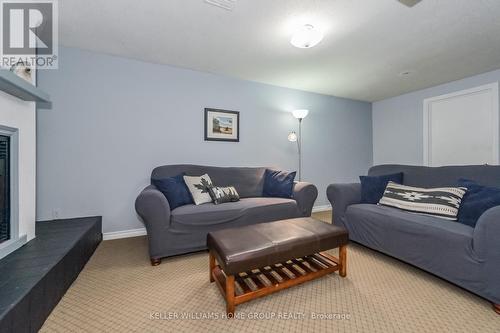 34 Wilson Crescent, Centre Wellington (Elora/Salem), ON - Indoor Photo Showing Living Room