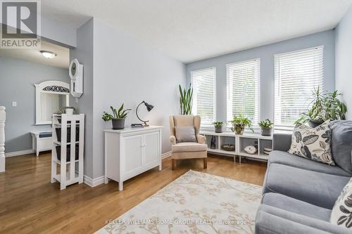 34 Wilson Crescent, Centre Wellington (Elora/Salem), ON - Indoor Photo Showing Living Room