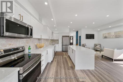 50 Bell Avenue, Hamilton (Bartonville), ON - Indoor Photo Showing Kitchen With Upgraded Kitchen