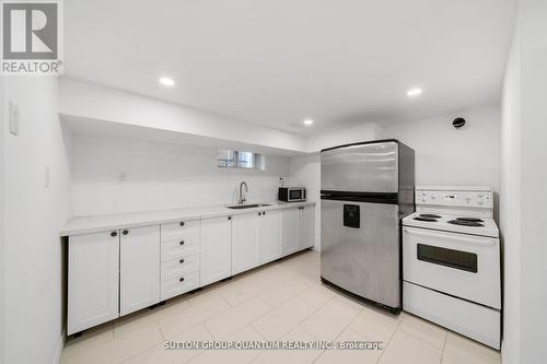 50 Bell Avenue, Hamilton (Bartonville), ON - Indoor Photo Showing Kitchen