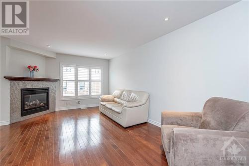 542 Langelier Avenue, Ottawa, ON - Indoor Photo Showing Living Room With Fireplace