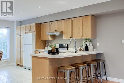 32 Kilgannon Avenue, Clarington (Courtice), ON - Indoor Photo Showing Kitchen With Double Sink