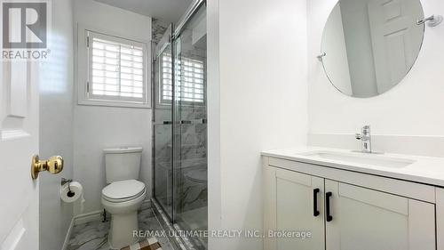 2598 Dashwood Drive, Oakville, ON - Indoor Photo Showing Bathroom