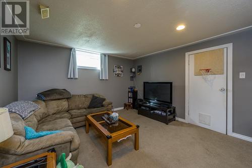 368 Wilson Crescent, Prince George, BC - Indoor Photo Showing Living Room