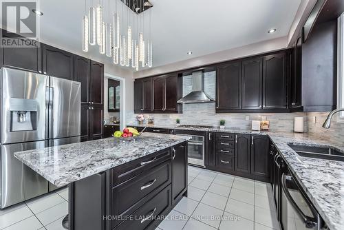 13 Hua Du Avenue, Markham (Berczy), ON - Indoor Photo Showing Kitchen With Stainless Steel Kitchen With Double Sink With Upgraded Kitchen