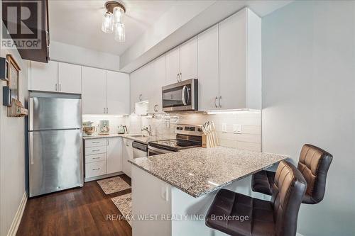 F1101 - 32 Coles Avenue, Vaughan, ON - Indoor Photo Showing Kitchen With Stainless Steel Kitchen With Upgraded Kitchen