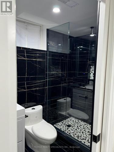 3 Locomotive Crescent, Brampton, ON - Indoor Photo Showing Bathroom