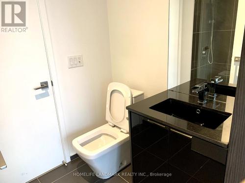 5206 - 70 Temperance Street, Toronto, ON - Indoor Photo Showing Bathroom