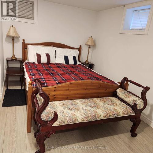 4508 Ryerson Crescent, Niagara Falls, ON - Indoor Photo Showing Bedroom