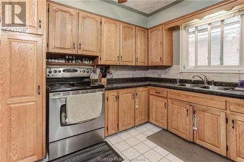 16 Cote Avenue, Chelmsford, ON - Indoor Photo Showing Kitchen With Double Sink